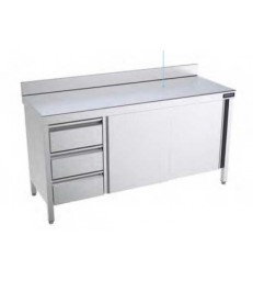 Mesa mural Distform gama 600 en acero inoxidable para uso profesional